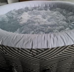 Studio en Gruyère - Grande terrasse privée 50m2 et Jaccuzi optionnel