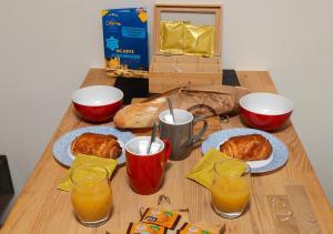 Le refuge du canal Local à vélo Face canal du midi