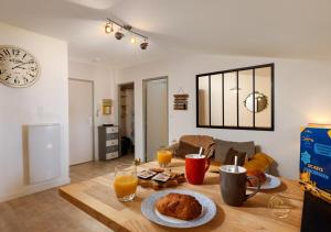 Le refuge du canal Local à vélo Face canal du midi