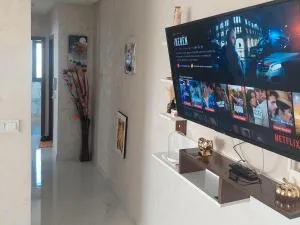 Appartement Spacieux avec Balcon, Vue Nature, 2 Chambres et Wi-Fi Gratuit - Sidi Hassaïn