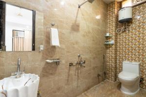 Homlee-Vintage 2BHK Apt Near Central Delhi