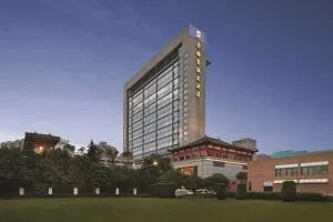 Shangri-La Xian - Kuo-tu-chen