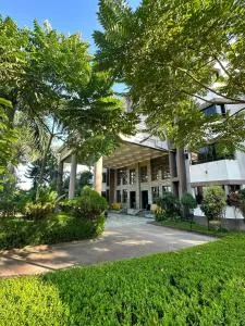 PRIME MURTI RESORT and SPA - Chālsa