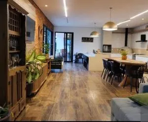 Linda Casa de Campo Moderna - Jequitibá