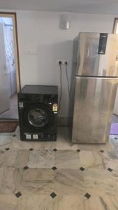 Cozy apartment in jodhpur park, kolkata