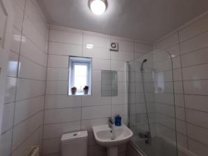 Seafront 2-Bed Apt Sleeps 4 in Clacton-on-Sea
