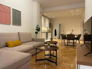 Three bedroom apartment in Pagrati