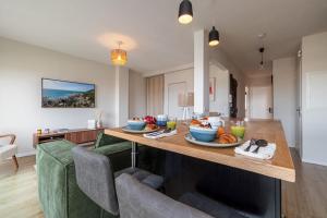 DELFINO - Charming roof terrace apartment w AC