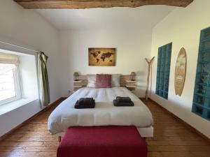 Appartements Les Douves Duplex 5 personnes lumineux avec jardin et terrasse amenagee , vue sur chateau a 5mn de la mer, proche Omaha Beach et Bayeux : photos des chambres