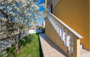 1 Bedroom Cozy Apartment In Pula 