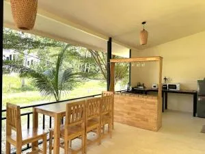 Tropical Hideway with Private Terrace - Ban Madua Wan