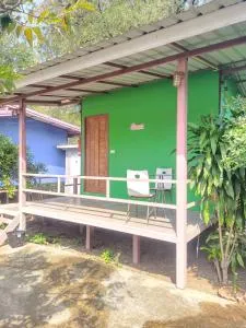 บ้านสวนนกโฮมสเตย์ OWLHOUSE - Chongsadao