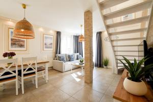 Apartment Mercedes with Private Sauna by Baltic Home