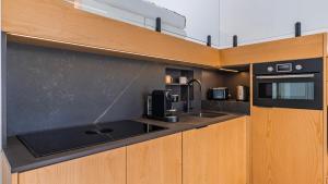 Blue Sky Villa by LovelyStay