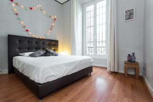 ETATS UNIS 892 - Spacious flat on Sea front wAC