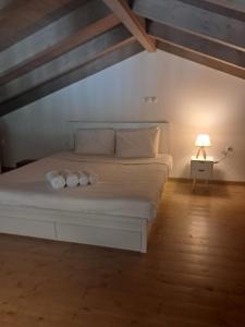 Asos Beachfront Apartment, Center village, 20m Beach - near Myrtos - Fiskardo