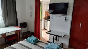 Departamento con kitchenet con entrada independiente