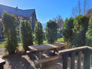 Appartements Appartement Reallon 5 personnes en rez de jardin : photos des chambres