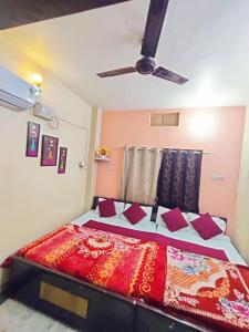 Shiv kripa guest house 200 Metres from Kashi Vishwanath Temple