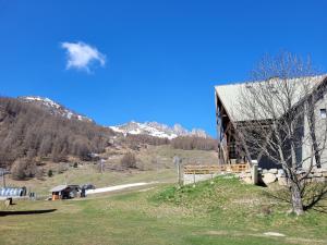 Appartements Appartement Reallon 5 personnes en rez de jardin : photos des chambres