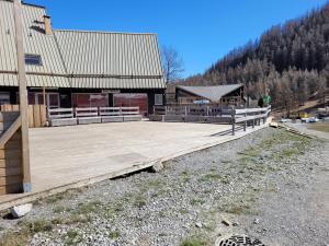 Appartements Appartement Reallon 5 personnes en rez de jardin : photos des chambres