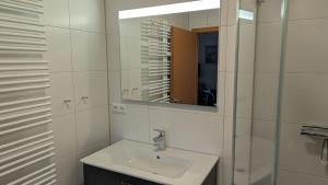 Yachthafenresidenz-Wohnung-5106-810