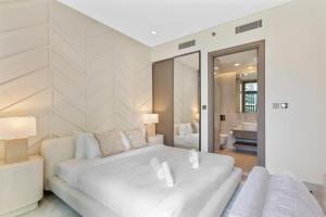 Modern 1Bedroom w Burj Khalifa view in Peninsula