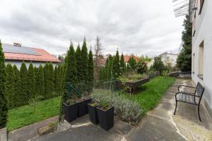 Apartament Pomarańczowy Gdańsk 80 metrów z widokiem na ogród