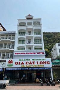 Brother Friendly - Gia Cat Long Hotel