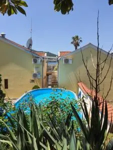 President - Modern 3-Bedroom Duplex - Kumbor