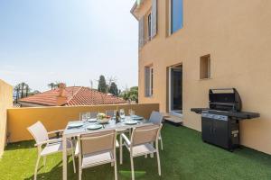 Maisons de vacances HSAUVAN - Villa Design Swimming Pool Sea View : photos des chambres