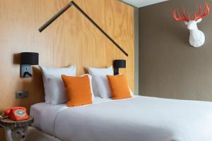Double Room - Disability Access room in Hôtel Le Refuge des Aiglons