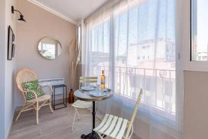 LAMARTINE - Studio w terrace and AC Very central