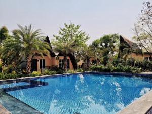 Birds Nest Resort - Thane