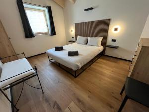 Dolomiti Lake View Apartments