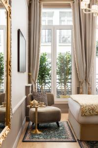 The Donatella Suite - Champs Elysées