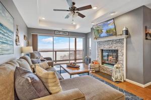 Paradise Point of View Pools Tennis and More