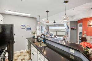 Paradise Point of View Pools Tennis and More