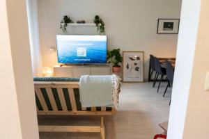 Flat withessentials, great location, parking