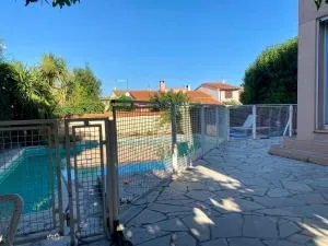 Spacieuse maison familiale avec piscine privée - Bompas