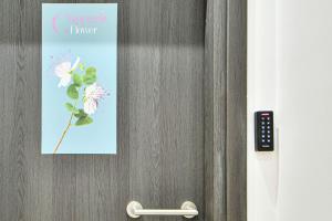 City Center Flat with Terrace (Capparis)