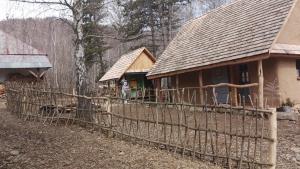 Slameniačik- domček zo slamy