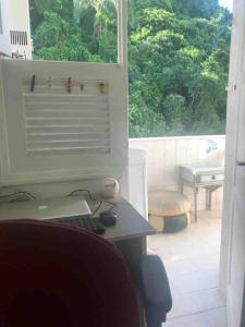 Copacabana-spacious and quiet apartment, 5m to the beach, forest
