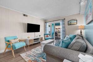 Book Now For Summer! Ocean View Garden City Condo