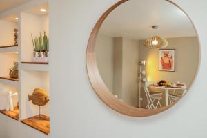 Le Calain, Élégance et Confort à 50 m de la Plage