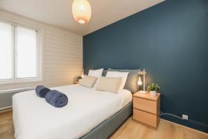 Appartements Le Calain, Elegance et Confort a 50 m de la Plage : photos des chambres