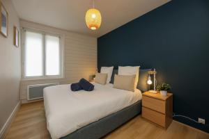 Appartements Le Calain, Elegance et Confort a 50 m de la Plage : photos des chambres