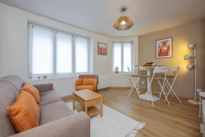 Appartements Le Calain, Elegance et Confort a 50 m de la Plage : photos des chambres