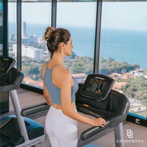 2 Bed Room Sea View High Floor Luxury Accomodation