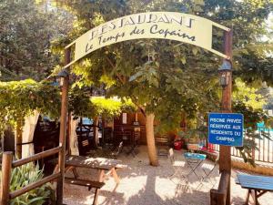 Campings Chalet 3 etoiles - Piscine - ccbafie : photos des chambres